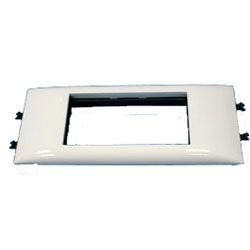 Суппорт на 4 модуля, к/к 10463 (крышка 85 мм) Mosaic Legrand. Вид 1