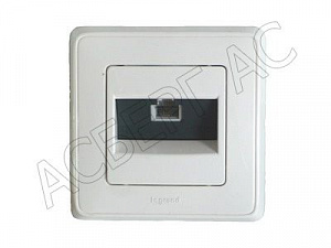 Розетка компьютерная RJ45 UTP кат.5 (белая) Cariva Legrand. Вид 1