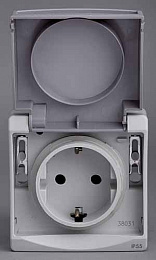 Розетка с з/к с крышкой, комб. в Блок, о/у, в сборе IP55 (серый) Mureva Schneider Electric. Вид 1