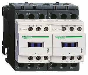 Реверсивный контактор 4-х полюсный. AC1. 200A 220В 50Гц Schneider Electric. Вид 1