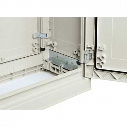 7035 шкаф со сплош. дв/цоколь 1500х1000х320 Schneider Electric. Вид 1