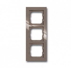 1723-291-500 Рамка 3-постовая, серия axcent, цвет entr?e-grey ABB. Вид 1