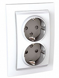 Розетка двойная с з/к со шторками в сборе с рамкой, (белый) Unica Schneider Electric. Вид 1