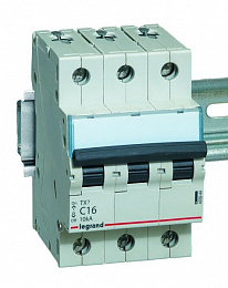 TX3 Автоматический выключатель 3-полюсный 13А 10kА (хар-ка С) Legrand. Вид 1