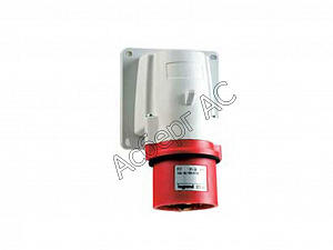 Розетка 3P+N+З 32А IP44 380-415 V  Legrand. Вид 1