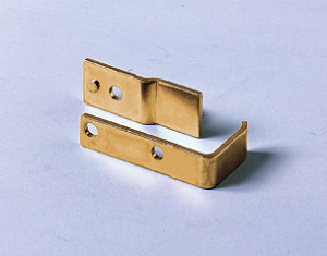 1SDA0 38357 R1 Блокировка положения выключателя в фикс. части - дополнительная деталь для положений Emax "тестирование", "выкачен" ABB. Вид 1