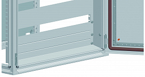 2 панели-заглушки 800 Schneider Electric. Вид 1