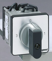 PR12 Переключатель кулачковый 3-позиционный Legrand. Вид 1