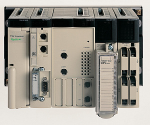 Модуль управления сервоприводами Schneider Electric. Вид 1