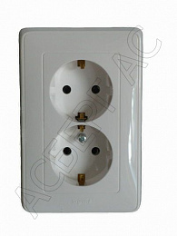 Розетка 2-ая 2К+З (белая) Cariva Legrand. Вид 1