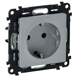 Силовая розетка 2К+З 16А 250В с защитными шторками (Алюминий) Valena LIFE Legrand. Вид 1