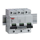 C120H 3P 80A Автоматический выключатель 3-полюсный, 80А, 15кА (хар-ка D) Schneider Electric