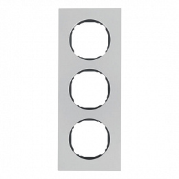 Рамка 3-постовая (нержавеющая сталь) R.8 Berker. Вид 1